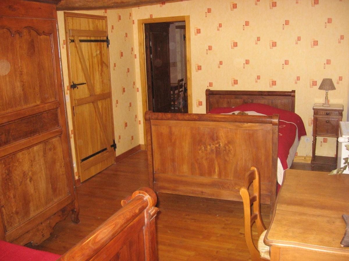 Perigne La Ferme De Magnantru B&B 외부 사진